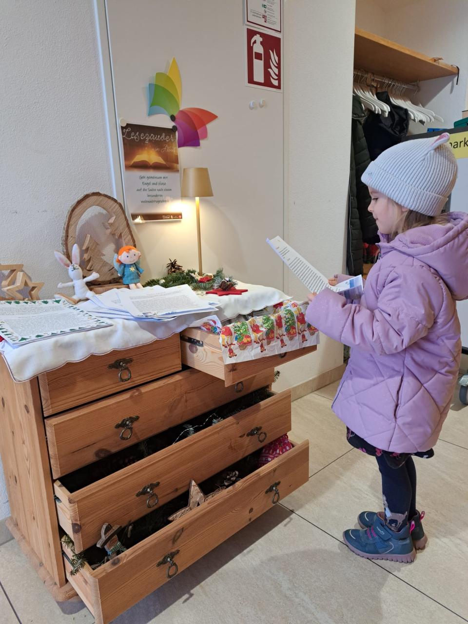 Kind holt sich eine Geschichte 