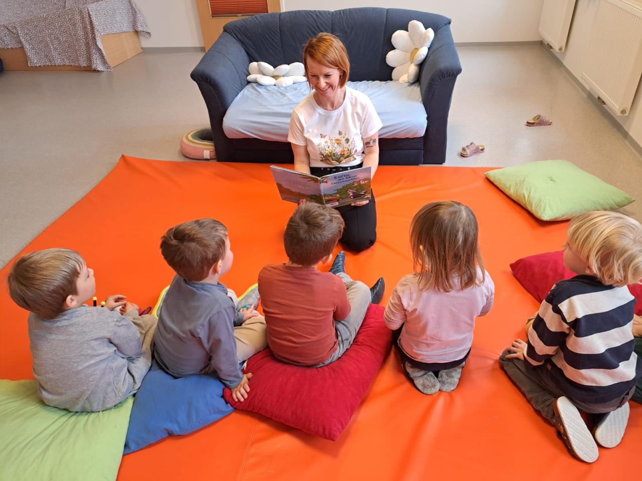 Cornelia Reif beim Vorlesen